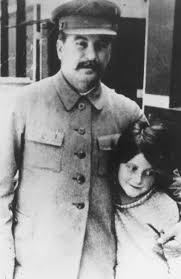 Vida y padecimientos de Svetlana, la hija de Stalin y "princesa" del  Kremlin - Infobae
