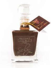 Ideale per tutti gli amanti del cioccolato. Crema Di Liquore Al Cioccolato Sicily 200 Ml Antica Dolceria Rizza