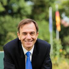 Unsere basic/commodity series bietet wirtschaftlichsten lösungen für projekte, bei denen es auf jeden euro ankommt. Martin Schafer Ambschaefer Twitter
