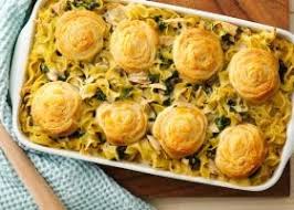 The al dente egg noodles combine with cream of mushroom or you can use cream of celery for a creamy tuna fish recipe. Pioneer Woman Tuna Casserole Recipe
