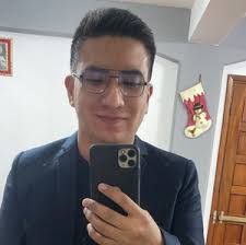 Steven La's Instagram, Twitter & Facebook