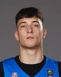 Steve Moss's Instagram, Twitter & Facebook