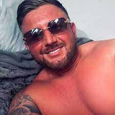 Luke Littler has got his own McDonald's burger! 🍔🤯