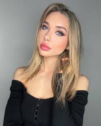 It’s my birthday! 🥳🎂🥂🍾