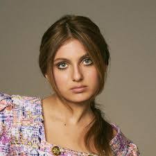 Emma Berman's Instagram, Twitter & Facebook