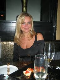There are plenty of free dating sites over 40 made for professionals, and elite singles is one of the all in all, we give it a grade of 3 out of 5 for people who are 40+. Pin On Meet Mature Ladies