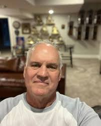 Ryne Sandberg's Prostate Cancer Diagnosis and Support