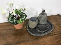 This bathroom accessory tray helps you keep your countertops organized, so you can maximize space where it really matters. Bathroom Accessories Natural Stone Bath Worx