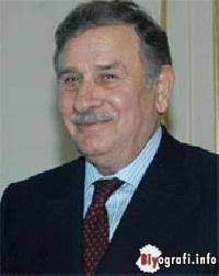 Özcan arkoç kimdir için recep karağöz. Yildirim Akbulut Biyografi Info