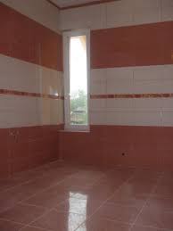 Faianta baie modele noi 2018. Finisaje Interioare Baie Imagini Gresie Si Faianta Lucioasa De Culoare Alba Si Capucin Rosu Sidef Galerie Imagini Poze Baie De Nuanta Alba Capucinm Rosu Sidef Galerie Imagini Amenajari Interioare Finisaje Baie