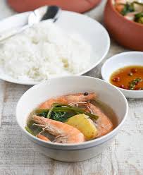 Sinigang is a filipino dish characterized by the sour and savoury tamarind flavored soup. Bulanglang Na Hipon Soup Kawaling Pinoy