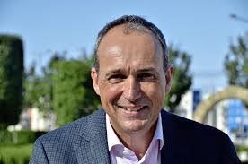 Tony's Musings: Guest Post by Lyndon Farnham