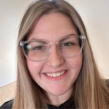 Hey! Posting anonymous so my dms doesn't get flooded. Does anyone know how  do you go about creating and sending out postcards for marketing? Is there  something online I can use?