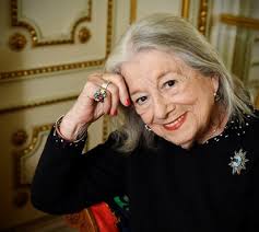 Eunice muñoz news, gossip, photos of eunice muñoz, biography, eunice muñoz boyfriend list eunice muñoz is a 92 year old portuguese actress born on 30th july, 1928 in amareleja, moura. Aos 88 Anos Eunice Munoz Tem De Trabalhar Para Sobreviver Nacional Flash