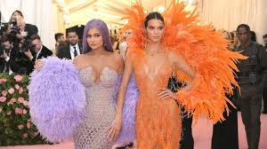 Sans oublier les jeux !. The 2019 Met Gala Red Carpet Wasn T Very Campy The Atlantic