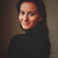 1100+ "Hoefler" profiles