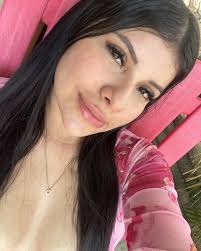 Nicol Martinez's Instagram, Twitter & Facebook