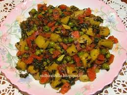 Pin By Knowledge Is Light On Receipes Potatoes Aloo Methi Indian Food Recipes