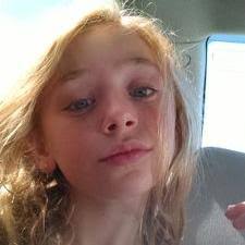 Isabel Schultz (@Isabelislife)