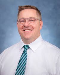 Our laboratory staff works hard to care for patients at Kaweah Health.  Phlebotomists are an important part of that team. They're responsible for  drawing blood from patients for testing, transfusions, or donations,