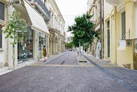 World famous hostel in greece, perfect for adventurous holiday, party or relax on budget prices in corfu agios gordios beach. To Hrakleio Meta Thn Anaplash Fwtografies Fwnh Malebizioy