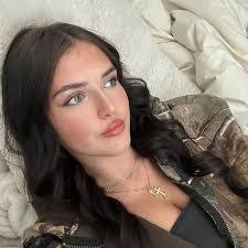 Taylor Tice's Instagram, Twitter & Facebook