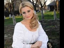 Îți doresc din suflet să fii mândru, să fii un bărbat corect, niciodată nu lăsa persoanele dragi în patimă. La Multi Ani Baiatul Meu Emilia Ghinescu Youtube