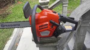 However, when i pulled off the muffler and tried to crank it the cylinder is dry. Husqvarna Chainsaw 125 Youtube