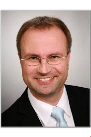 Dr Andre J. Szameitat