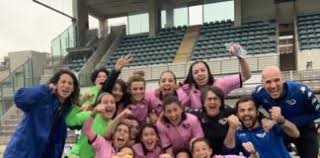 Il palermo è in balia dell'avversario e al 66' il vantaggio è incrementato ulteriormente con busacchio, servita da di marco, che supera in velocità la. Calcio Femminile Archivi Rosanero Live