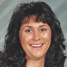 Laura Titus's Instagram, Twitter & Facebook