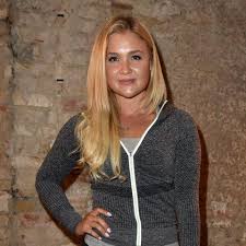 Endlich zeigt sophia thiel, wie sie ihren freund rafael kennengelernt hat. Sophia Thiel Das Ist Ihr Neuer Freund Raphael Gala De