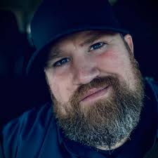 Can someone help me, what rear tire size (CT) can I use