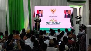 Namun beberapa orang, terutama yang beragama muslim, menutup pidatonya dengan kalimat yang terbilang khas, yaitu wabillahi taufiq wal hidayah. Puji Nu Ma Ruf Amin Banyak Organisasi Cepat Wabillahi Taufiq Wal Hidayah