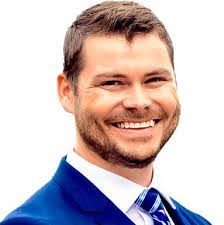 Kenneth Rosko's Instagram, Twitter & Facebook