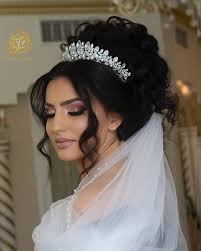 Chignon De La Mariee شينيون العروس2020 تسريحات للعرايس تسريحات روعةةة و عصرية تسريحات انيقة Hochzeit Frisuren Lange Haare Frisur Braut Frisur Hochzeit