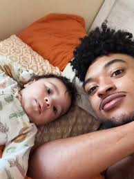 Hope God put loyalty in all my friends, 'cause Lord knows i got they back  to the end 🙏🏽