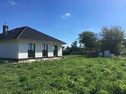 Größe 9,40 m x 8,50 m raumaufteilung: Referenzen Bungalows Artek Massivhaus Wir Bauen Hauser Furs Leben