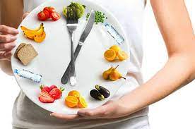 Anda dapat menarik perhatian ke item menu tertentu, seperti menu spesial waktu terbatas atau item musiman, dengan menempatkan kotak atau pembatas di sekelilingnya. Saat Sedang Diet Kapan Waktu Tepat Untuk Sarapan Makan Siang Makan Malam Semua Halaman Sajian Sedap