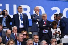 Dzsudzsi orbán viktor dzsudzsák balázs. Veluk Nezi A Meccset Orban Viktor A Stadionban