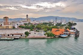 Ramai masyarakat bandar yang mempunyai pendapatan walaupun melebihi pgk masih merasai kesempitan hidup disebabkan keperluan cara hidup di bandar. Senarai 10 Bandar Dengan Kos Sara Hidup Paling Mahal Di Malaysia Blog Berita Terkini Dari Masa Ke Semasa