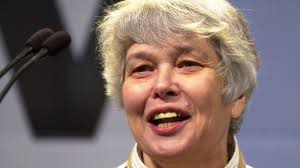 The Wisconsin artist who created iconic local Mary Tyler Moore statue has  died