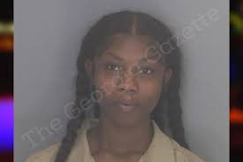 Daria Robinson — Douglas County Jail Bookings