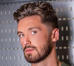 Biondi, castani, con riga laterale, pettinati, ciuffi, . Taglio Capelli Uomo 2022 100 Tagli Idee E Tendenze Capelli