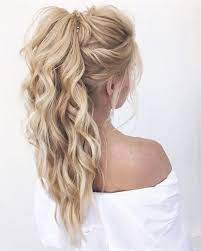 Interprétée de façon artistique ou plutôt classique ? Mariee Fr Page D Accueil Site Organisation De Mariage Coiffure Demoiselle D Honneur Coiffure Mariage Cheveux Long Coiffure