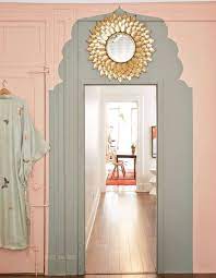 Comment peindre un couloir avec style ? Peindre Son Couloir En Couleur L Astuce Deco Parfaite Pour Looker Son Interieur Elle Decoration