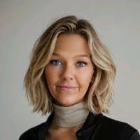 Andrea George's Instagram, Twitter & Facebook