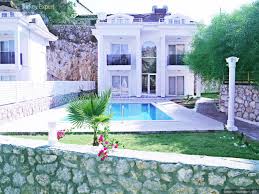 Set in a small complex in calis with a shared pool and easy access to the beach. Luxusvilla In Fethiye Zu Verkaufen Mit Privatem Pool Und 4 Schlafzimmern