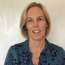 Daniella Maria Severino (@DaniellaMariaS5)