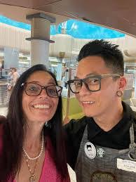 Shelley Redman's Instagram, Twitter & Facebook